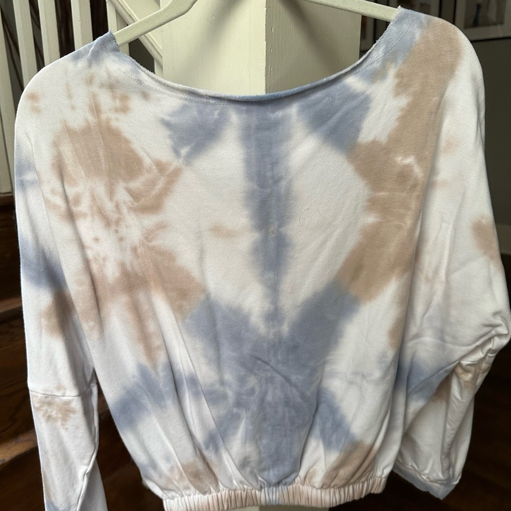 Style Rack Blue and Cream Tie Front Blouse